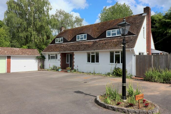 4 Bedroom Detached House For Sale In Winchester Road, Micheldever, Winchester, SO21