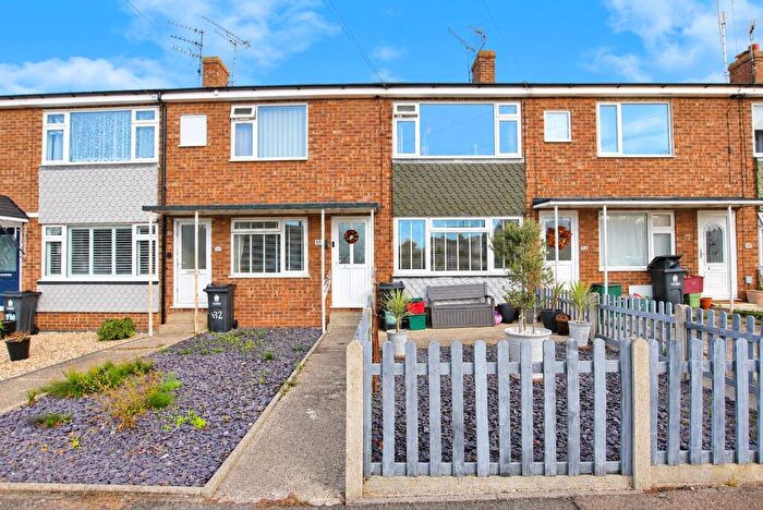 2 Bedroom Flat For Sale In Holland Road, Clacton On Sea, CO15