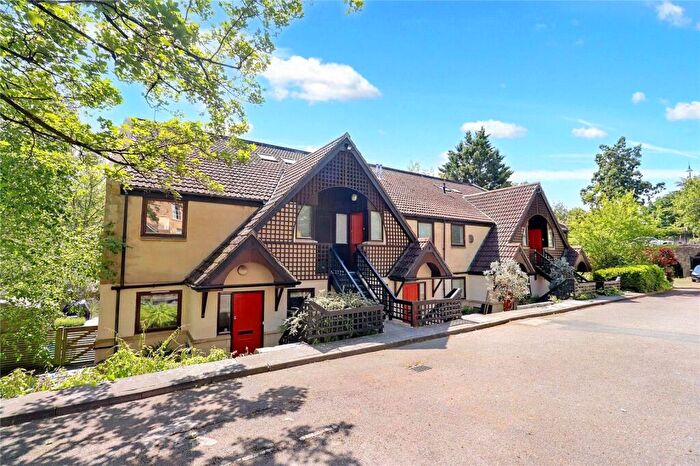 2 Bedroom Apartment To Rent In Cleveland Reach, Bath, BA1