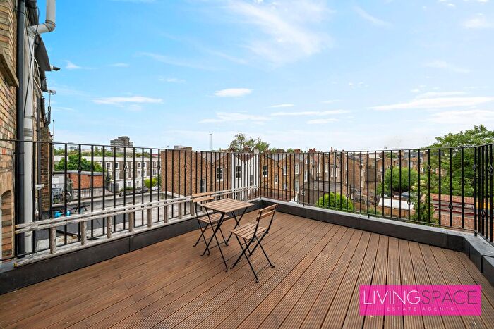 1 Bedroom Flat For Sale In Hornsey Road, London, N7