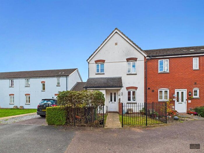 3 Bedroom House For Sale In Chaucer Grove, Exeter, EX4