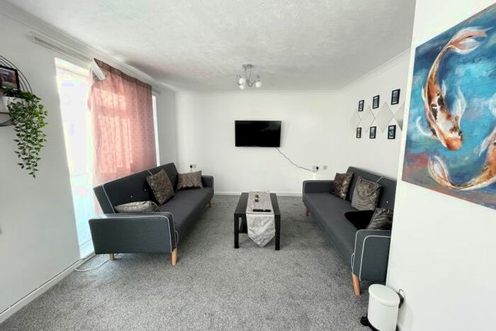 2 Bedroom Flat To Rent In Wentworth Road, Birmingham, B17