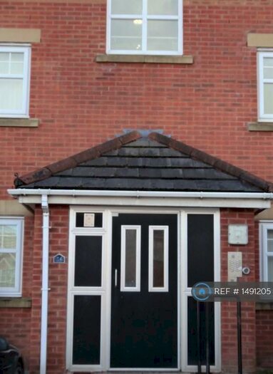 2 Bedroom Flat To Rent In Tapestry Gardens, Birkenhead, CH41