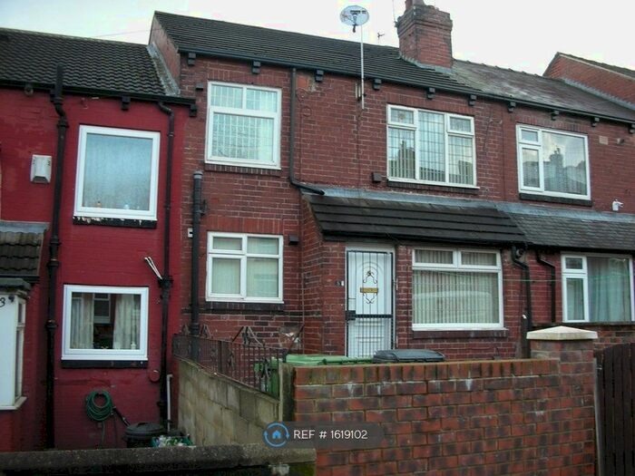 1 Bedroom Terraced House To Rent In Aviary Row, Leeds, LS12