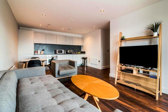 1 Bedroom Flat For Sale In Queens Dock Avenue, Hull, HU1