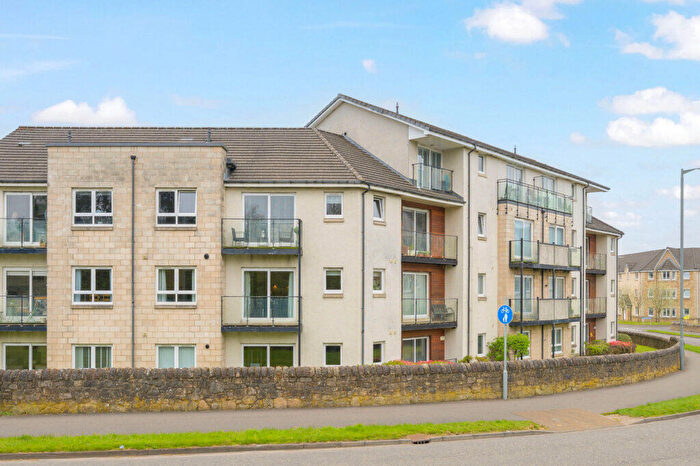 2 Bedroom Flat For Sale In Flat, Stance Place, Larbert, FK5