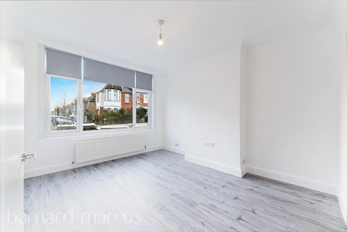 3 Bedroom House To Rent In Stirling Road, Wood Green, N22