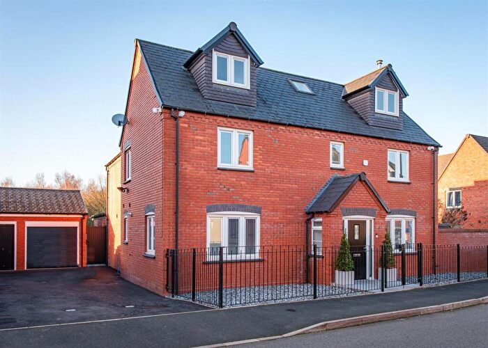 5 Bedroom Detached House For Sale In Deacons Field, Brewood, Stafford, ST19