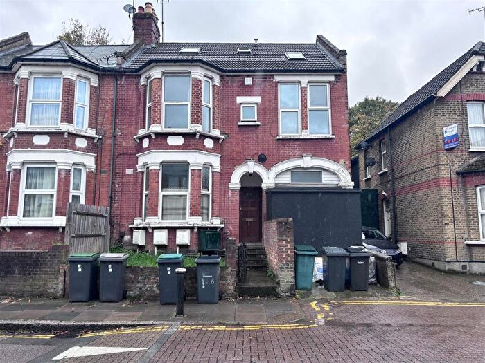 House To Rent In Vartry Road, Tottenham, N15