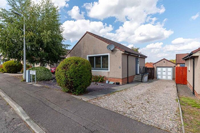 3 Bedroom Detached Bungalow For Sale In Lady Nairne Drive, Perth, PH1