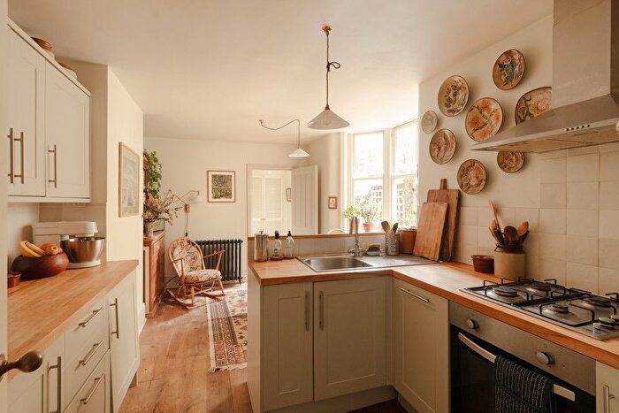 1 Bedroom Flat For Sale In East Street, Walworth, SE17