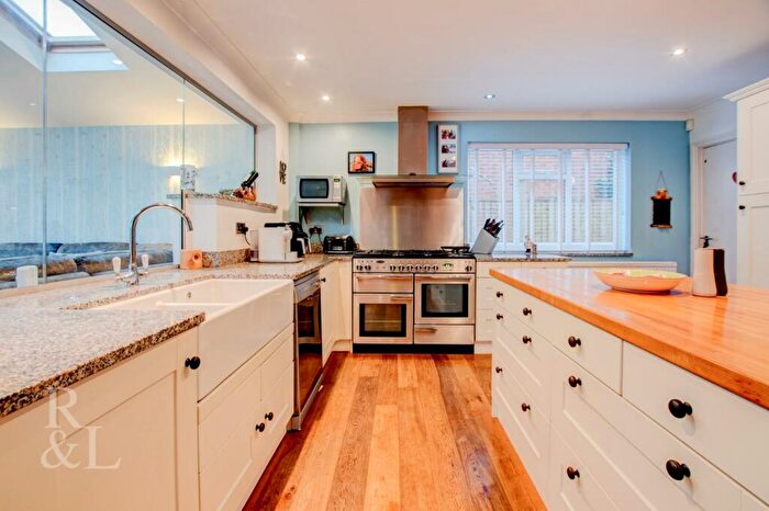 5 Bedroom Detached House For Sale In Hallfields, Edwalton, Nottingham, NG12