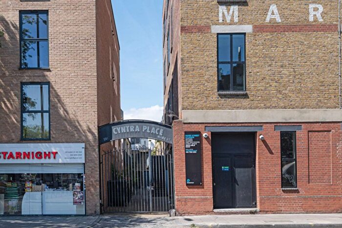 1 Bedroom Flat To Rent In Mare Street, Hackney, London, E8