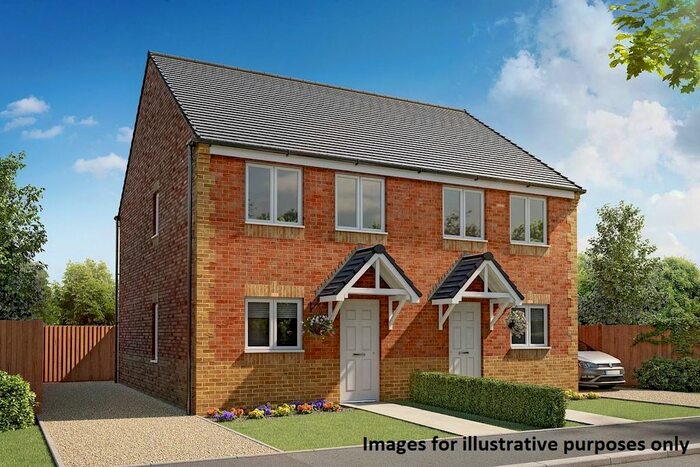 3 Bedroom Semi-Detached House For Sale In Coggle Close, Louth, LN11