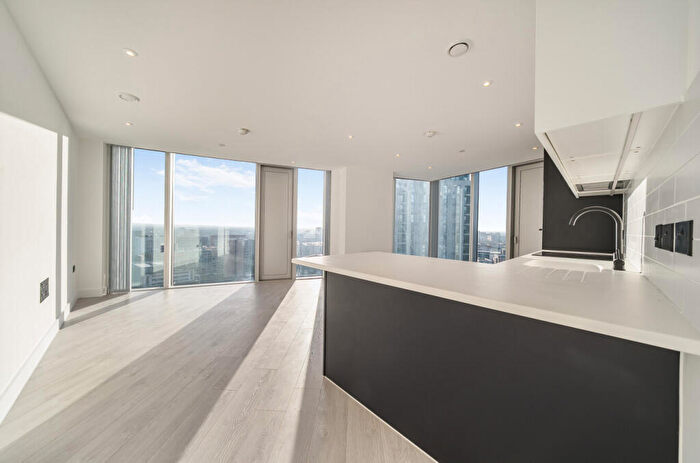 2 Bedroom Apartment For Sale In Trinity Way, Manchester, Greater Manchester, M3