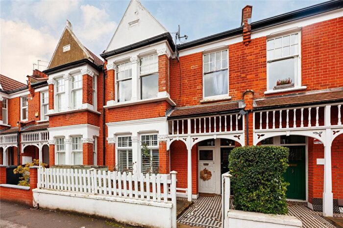 2 Bedroom Flat For Sale In Southfield Road, London, W4