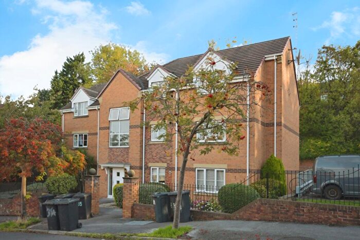 2 Bedroom Flat For Sale In Tadcaster Road, Sheffield, South Yorkshire, S8