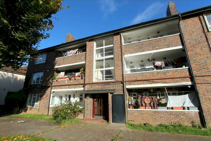 2 Bedroom Flat To Rent In Haselbury Road, London, N9