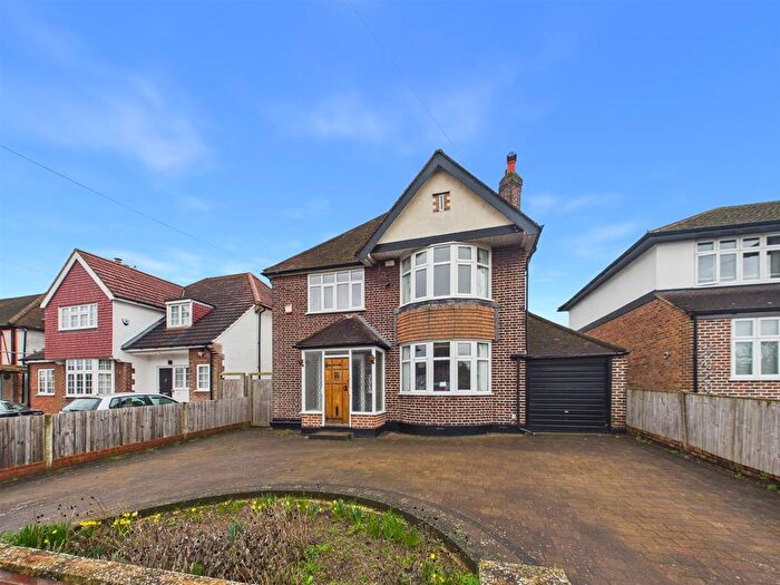 3 Bedroom Detached House For Sale In Old Hatch Manor, Ruislip, HA4
