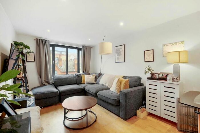 2 Bedroom Flat To Rent In Fairfield Road, London, E3