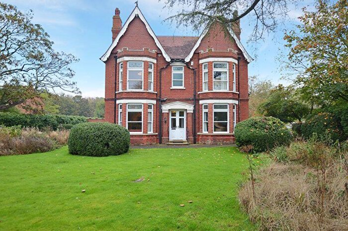 4 Bedroom Detached House For Sale In High Street, Walcott, LN4