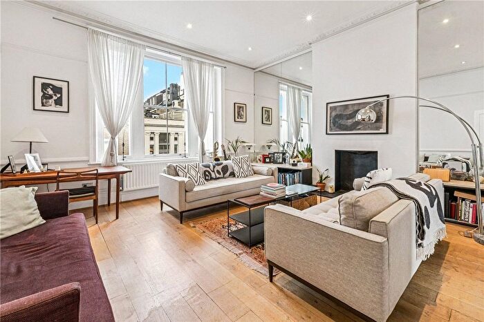 3 Bedroom Terraced House For Sale In Stratford Road, London, W8