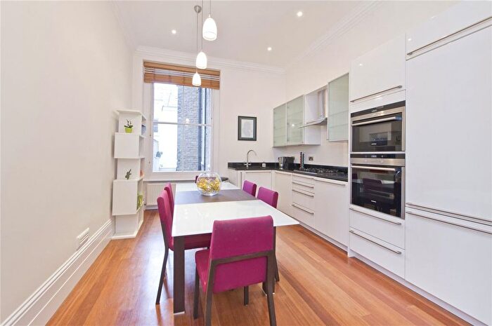3 Bedroom Flat To Rent In Cornwall Gardens, London, SW7