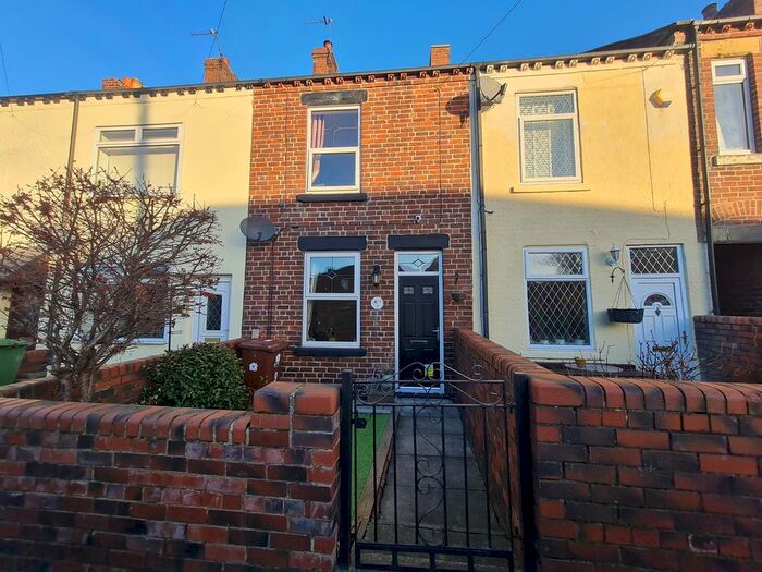2 Bedroom Property To Rent In Station Road, Ryhill, Wakefield, WF4