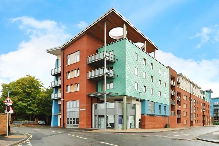 2 Bedroom Flat To Rent In Sweetman Place, Bristol, BS2