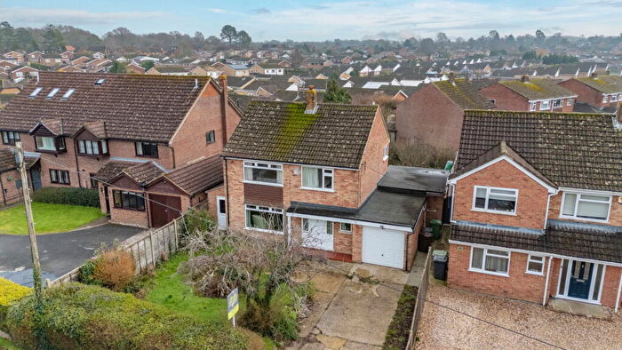 4 Bedroom Detached House For Sale In Oakley Lane, Oakley, RG23