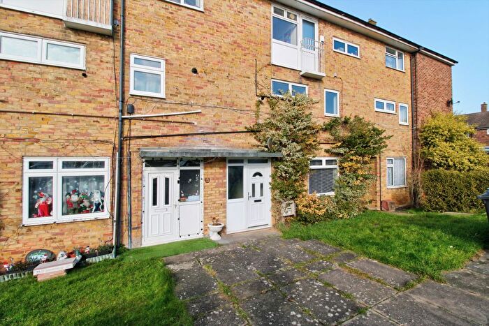 2 Bedroom Maisonette To Rent In The Readings, Harlow, CM18