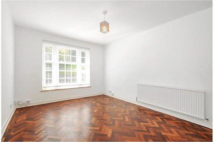 2 Bedroom Flat To Rent In Elmcroft, Stanhope Road, Highgate, N6