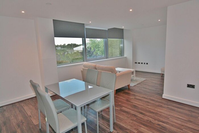 2 Bedroom Flat To Rent In Churchill Place, Churchill Way, Basingstoke, RG21
