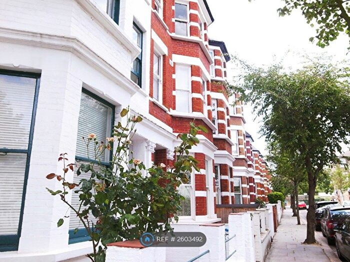2 Bedroom Maisonette To Rent In Bracewell Road, London, W10