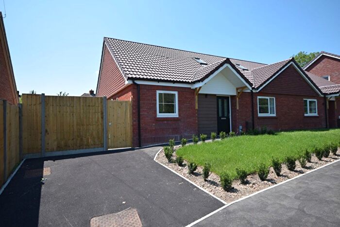 3 Bedroom Semi Detached Bungalow To Rent In Hole Lane, Bentley, Farnham, GU10