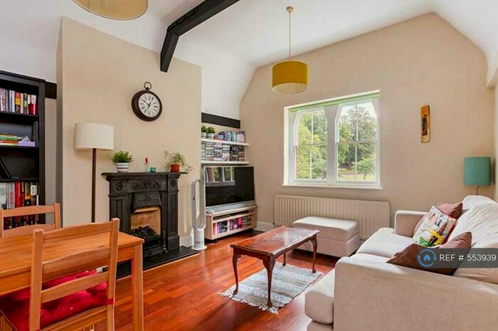 2 Bedroom Detached House To Rent In Royal Free Court, Windsor, SL4