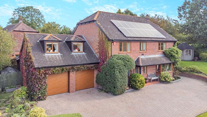 4 Bedroom Detached House For Sale In Vicarage Park, Redlynch, Salisbury, Wiltshire, SP5