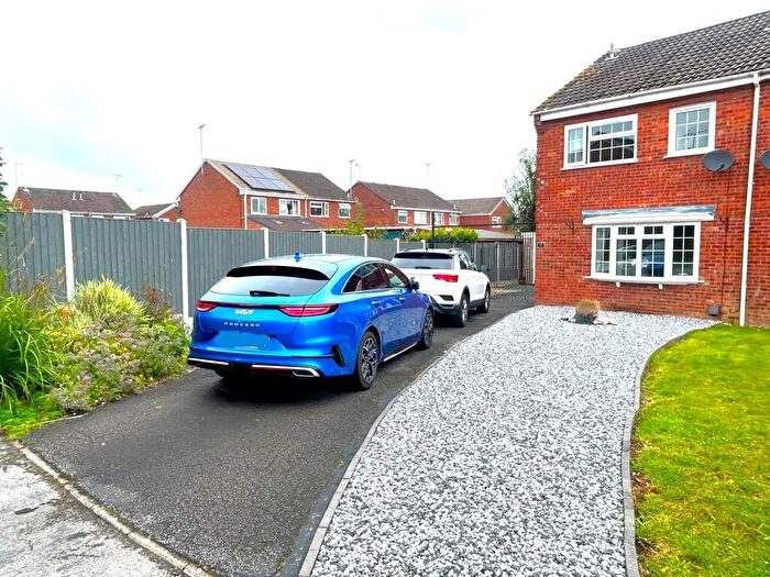 3 Bedroom Semi-Detached House For Sale In Stanley Crescent, Uttoxeter, ST14