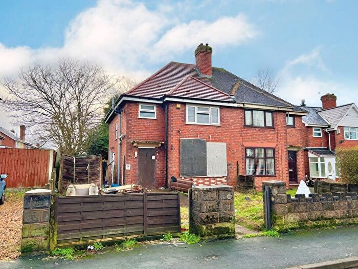 3 Bedroom Semi Detached House For Sale In Abbotts Street, Walsall, WS3