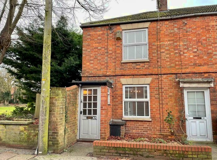 2 Bedroom End Of Terrace House To Rent In Silver Street, Stony Stratford, Milton Keynes, MK11