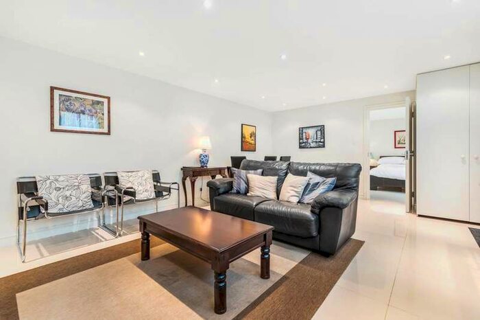 1 Bedroom Cottage To Rent In Addison Bridge Place, Olympia, W14