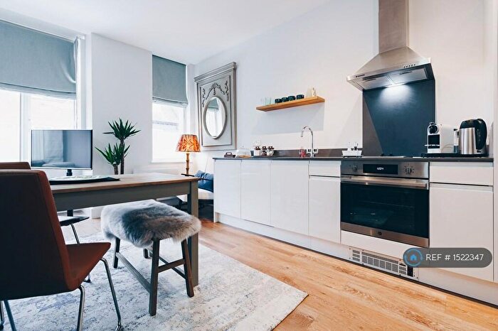1 Bedroom Flat To Rent In South Street, Chichester, PO19