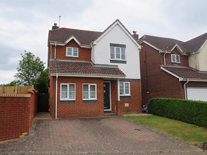 3 Bedroom Detached House For Sale In Wellington Road, Briston, Melton Constable, NR24
