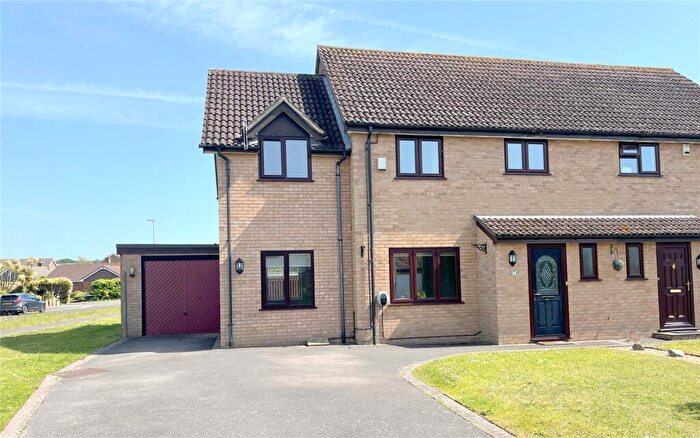 4 Bedroom Semi-Detached House For Sale In Poppy Close, Highcliffe, Christchurch, Dorset, BH23