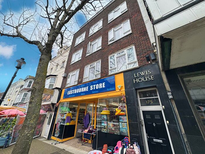 2 Bedroom Flat To Rent In Terminus Road, Eastbourne, BN21