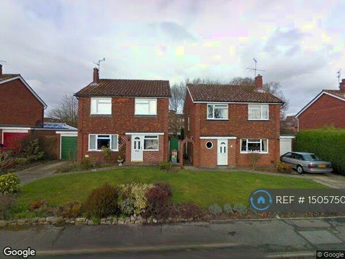 4 Bedroom Detached House To Rent In Summerlands, Cranleigh, GU6