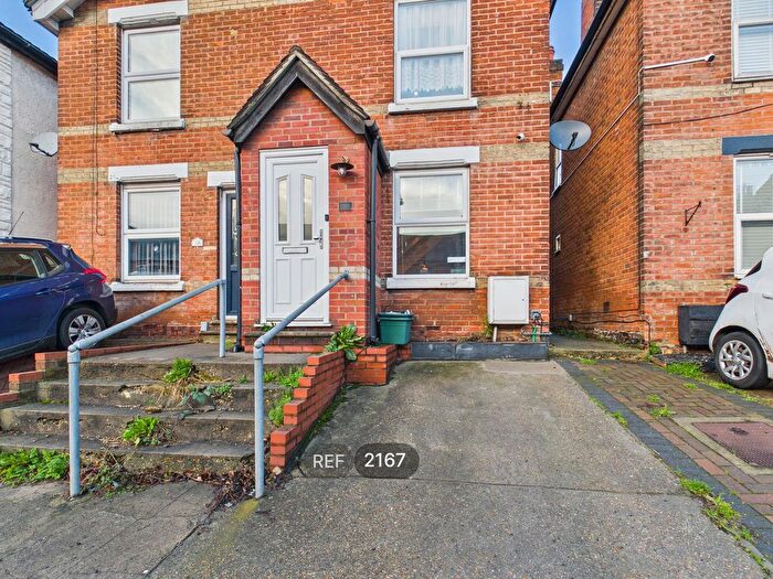 3 Bedroom Property To Rent In Harwich Road, Colchester, CO4