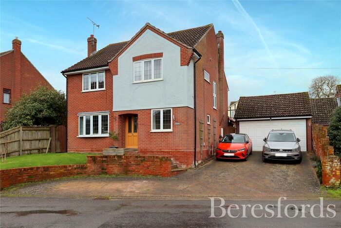 4 Bedroom Detached House For Sale In Lucks Lane, Howe Street, CM3