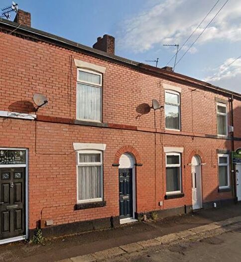 Terraced House To Rent In Mather Street, Radcliffe, Manchester, M26