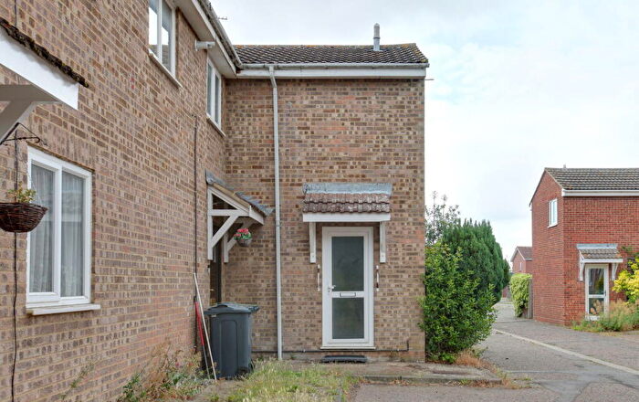 2 Bedroom Terraced House For Sale In Longfield, Witham, CM8